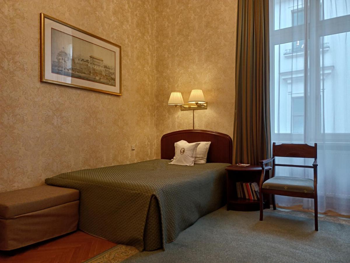 Business Single Room,1588045952:JPEG