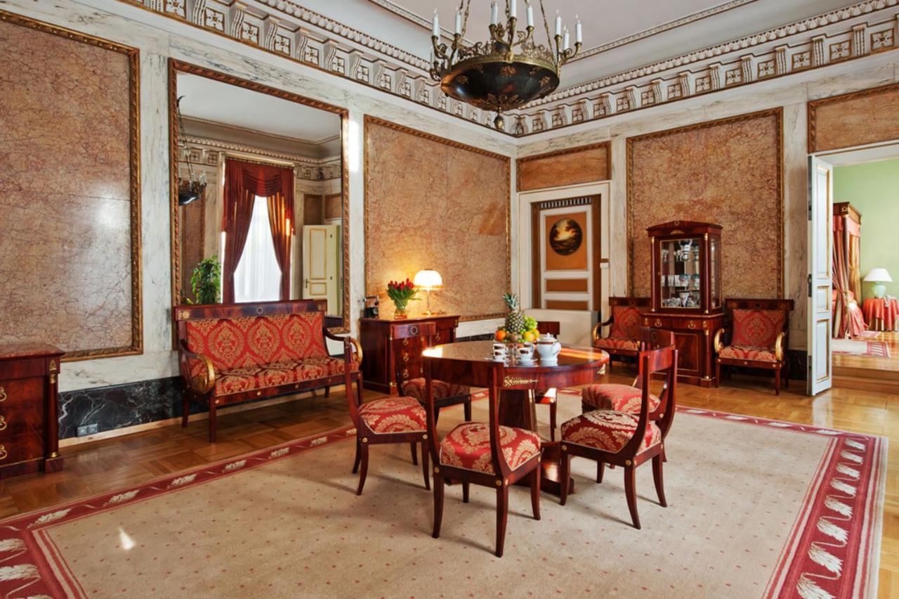 Palace Suite